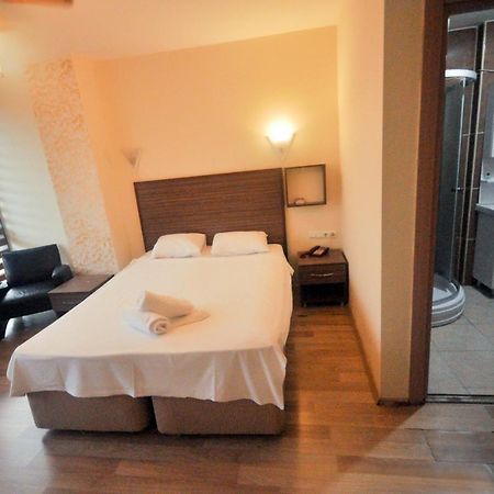 Blue Hotel Истанбул Екстериор снимка